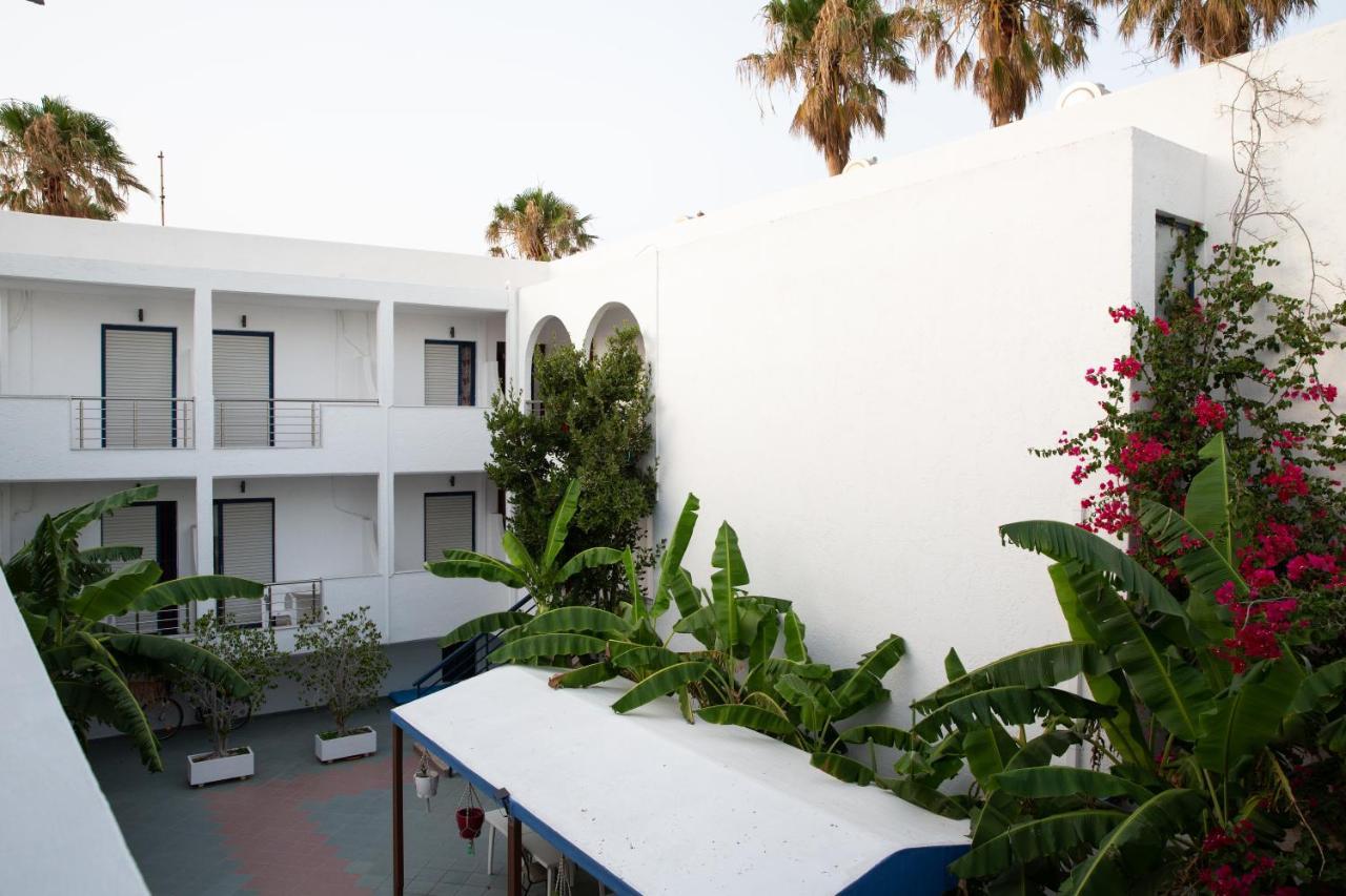 Sea Breeze 2 Apartments Мастіхарі Екстер'єр фото