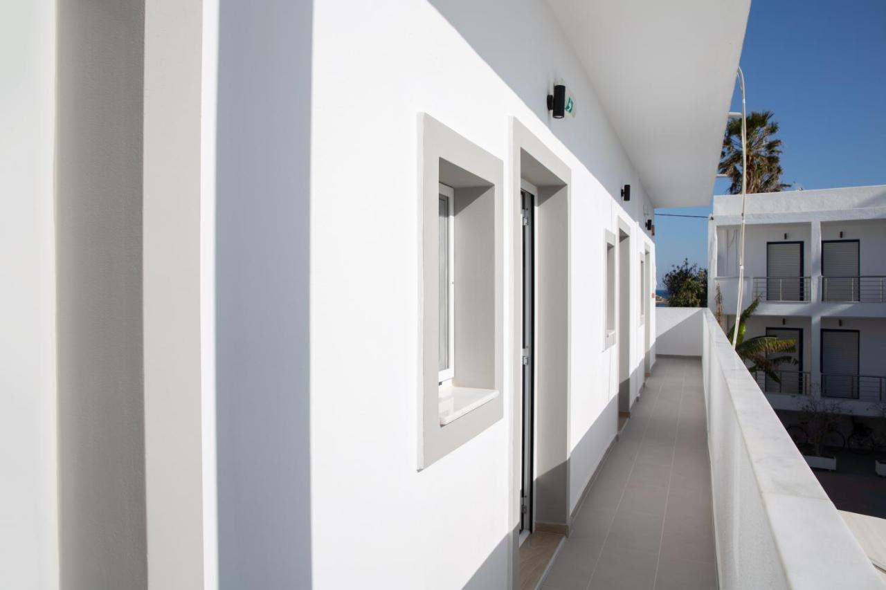 Sea Breeze 2 Apartments Мастіхарі Екстер'єр фото