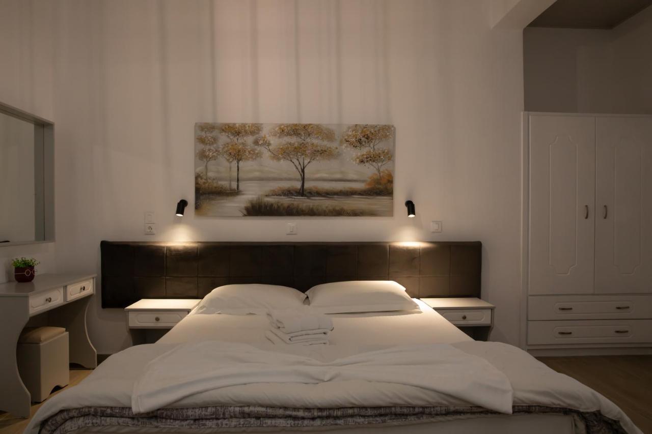 Sea Breeze 2 Apartments Мастіхарі Екстер'єр фото